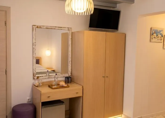 Mykonos Marina Apartment